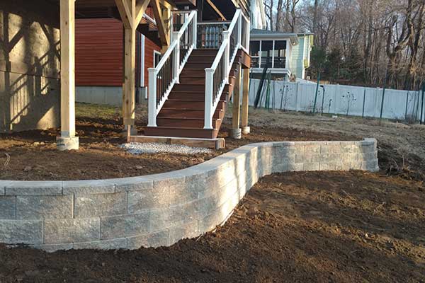 A retaining wall built around an excavated pit